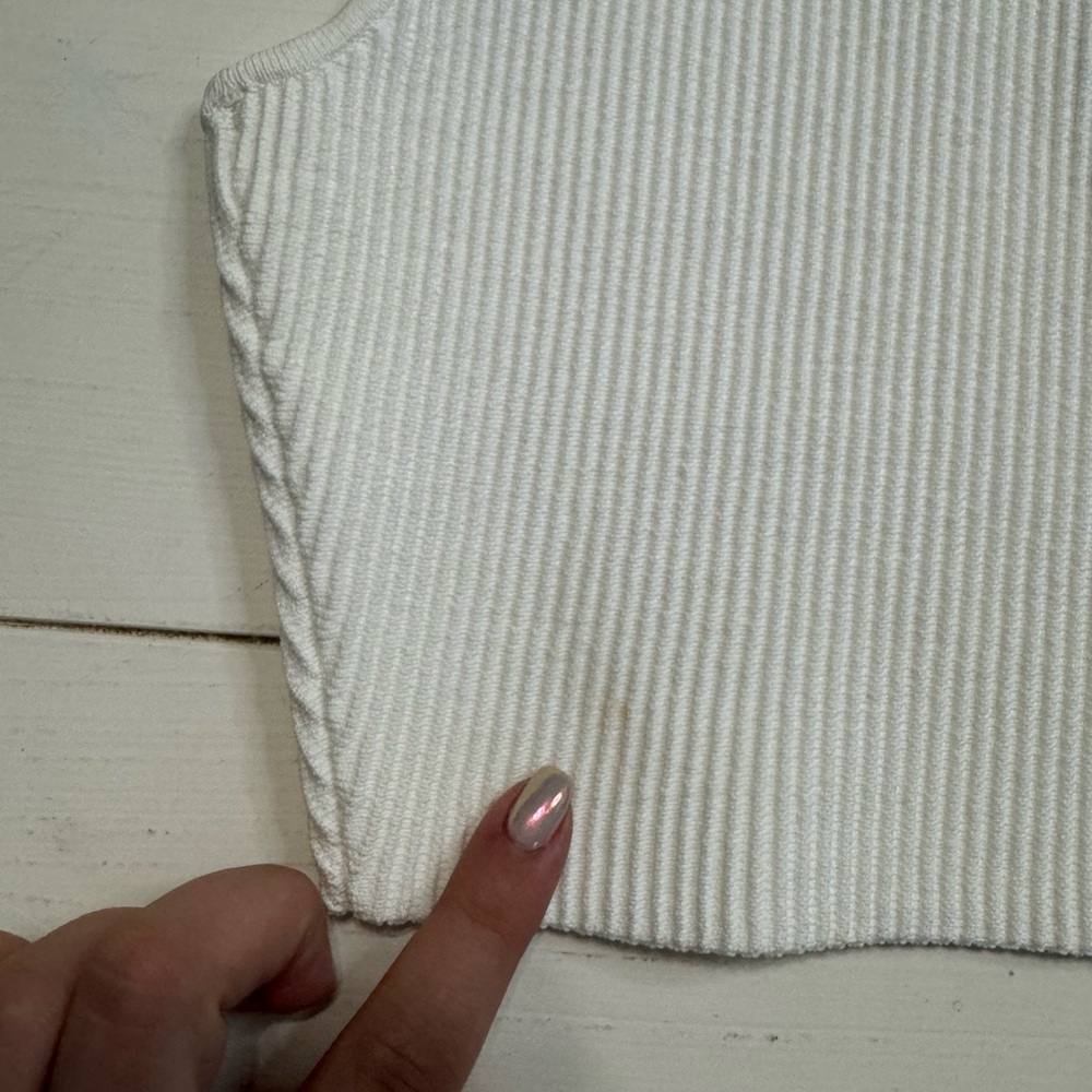 Babaton Ribbed Tank Top - Picture 4 of 4